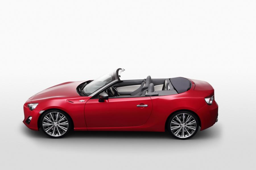  Toyota FT-86 Open Concept 2013 года  (JP) (фото 2 из 8)